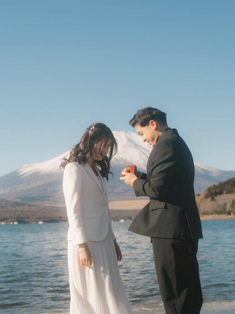 Gunung Fuji menjadi saksi momen romantis keduanya