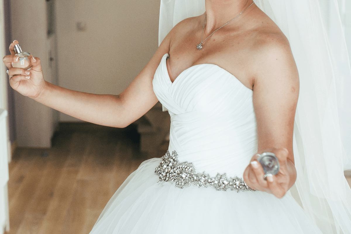 7 Rekomendasi Parfum untuk Pengantin, Tentukan Wangi Favorit!