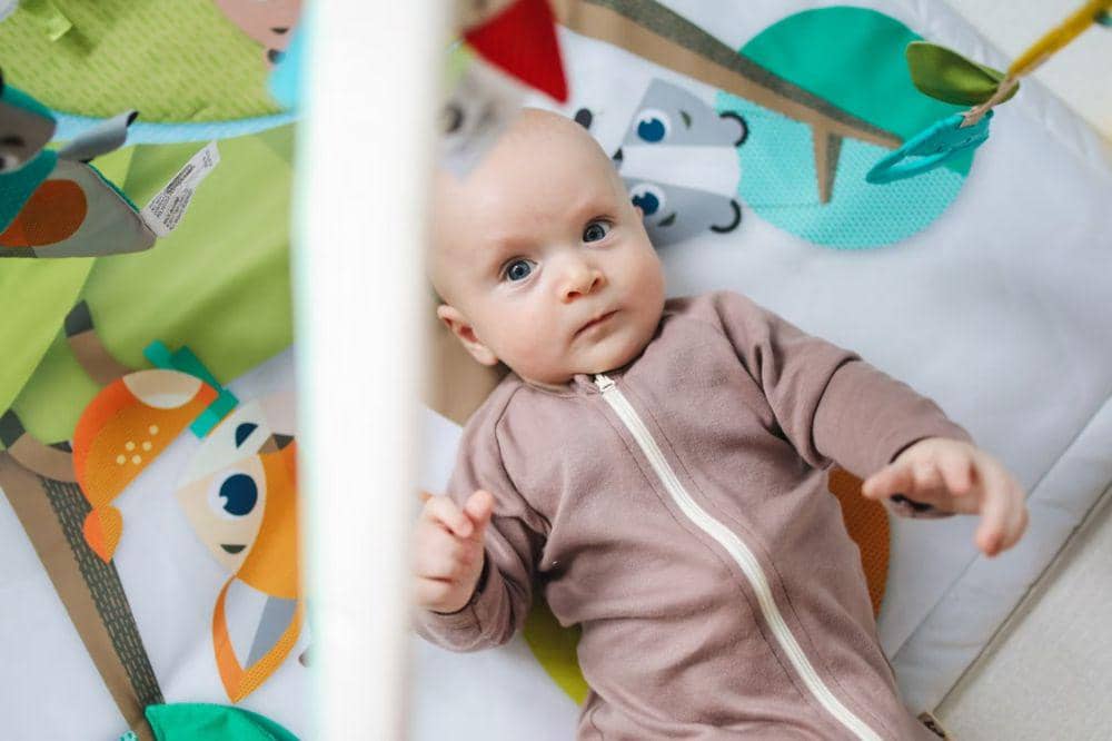 Berapa Lama Bayi Boleh Bermain Baby Gym dalam Sehari?