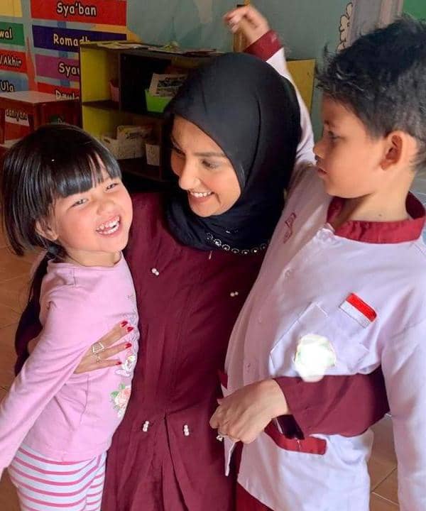 Memegang hak asuh, namun kesulitan bertemu dengan anak