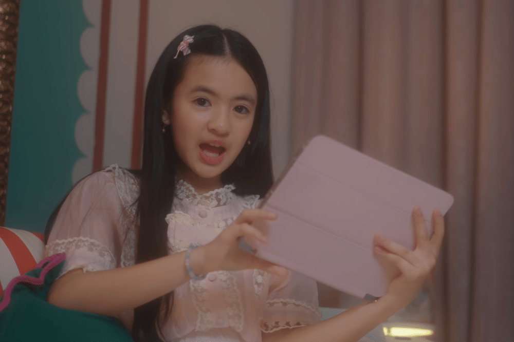 Mengajarkan anak untuk mendoakan orang yang disayangi