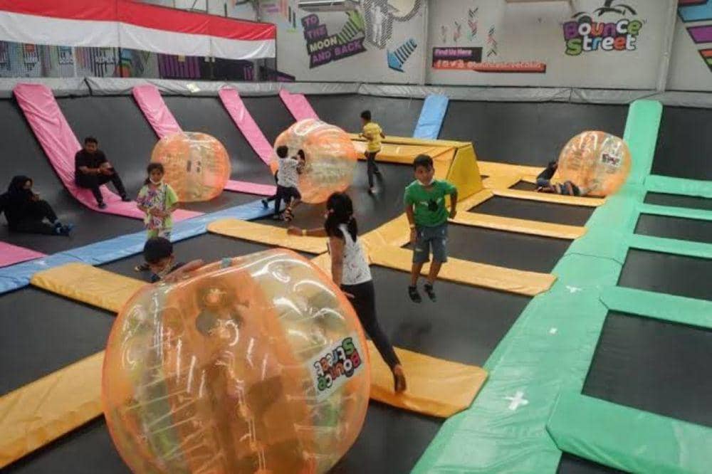 Bounce Street Asia, Kelapa Gadin