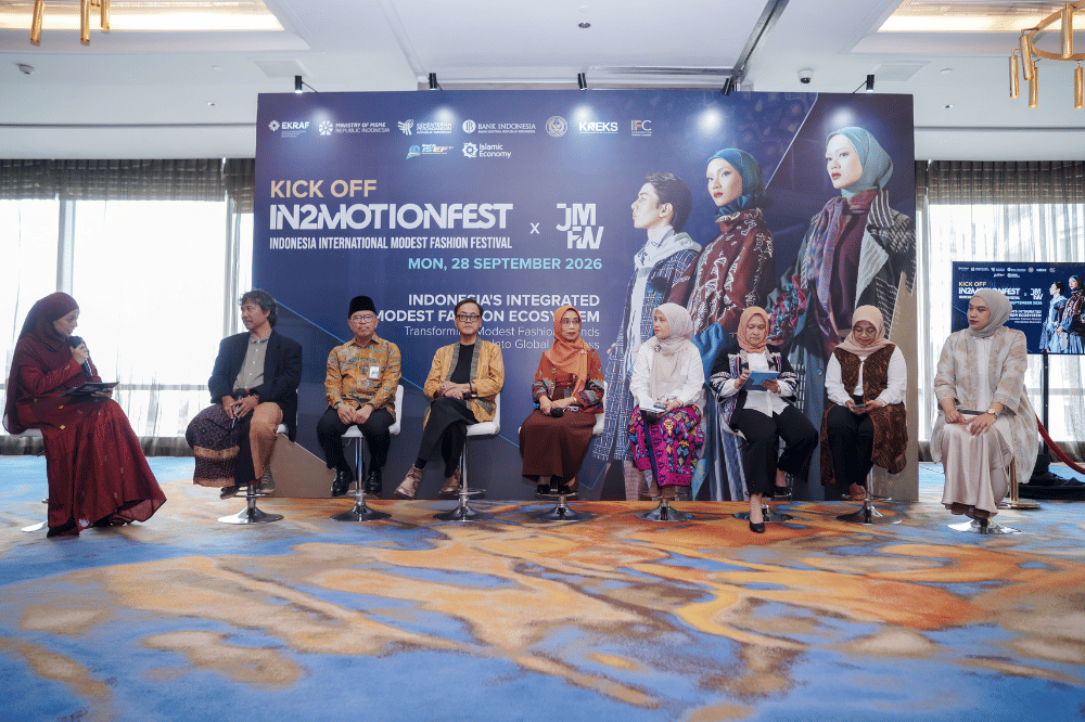 IN2MOTIONFEST x JMFW Angkat Potensi Wisata Budaya lewat Wastra