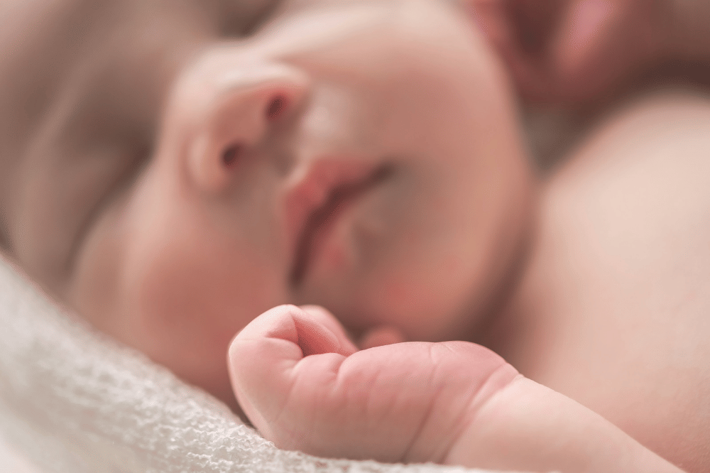 5 Penyebab Kulit Bayi Mengelupas, Sering Mandi Jadi Salah Satunya