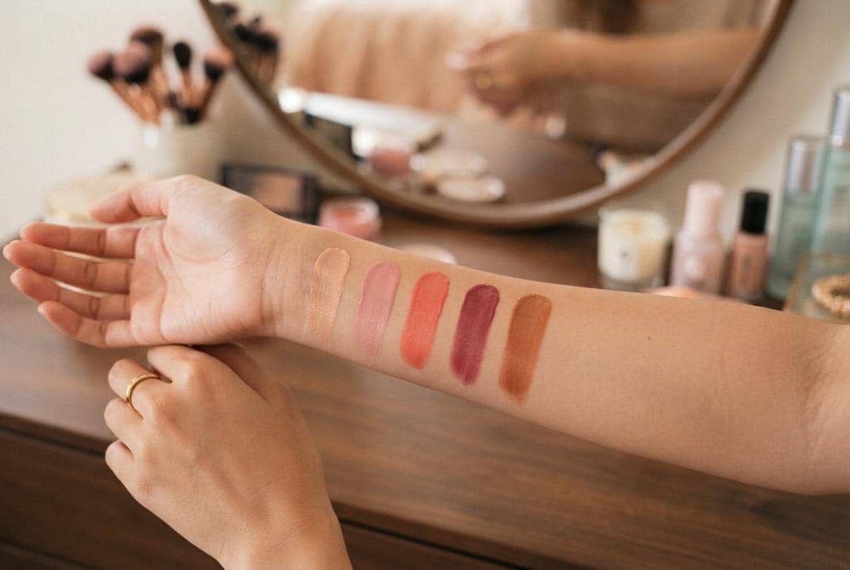 Tips gunakan cream blush agar tidak kusam (2)
