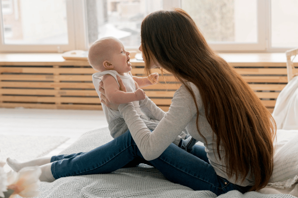 Kenapa bayi suka ngoceh sendiri?