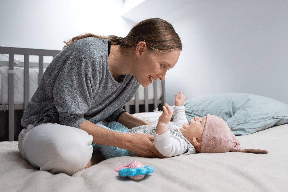 Kenapa bayi suka ngoceh sendiri?