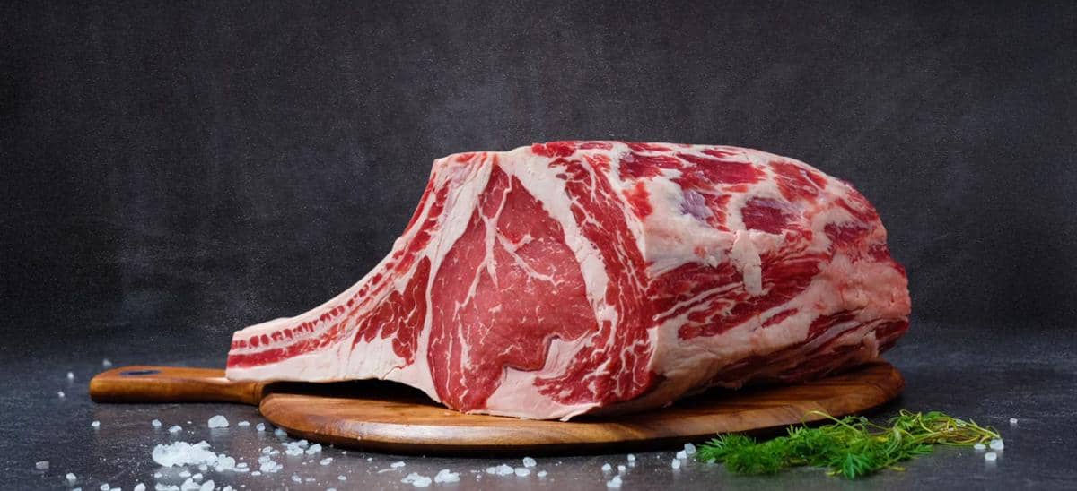 Daging sapi mentah