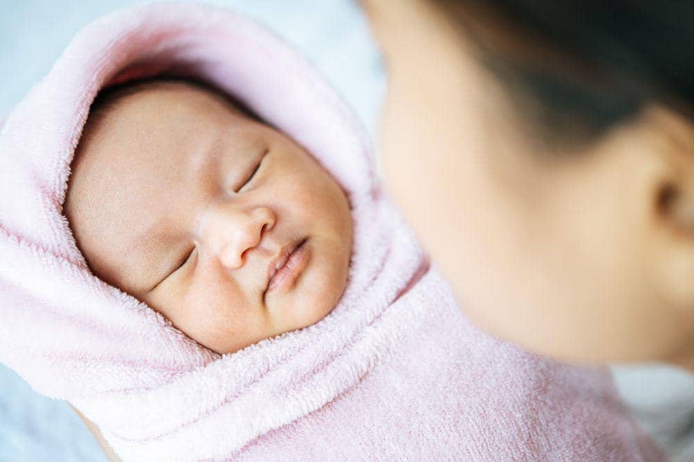 Benarkah Bayi Kuning Tidak Boleh Tidur Lebih dari 3 Jam?