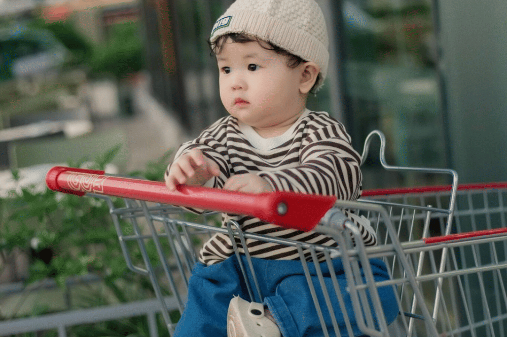 Mengapa bayi perlu diperhatikan saat berada di mall?