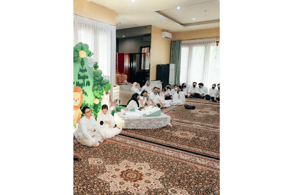 Foto akikah Benjiro Nayel Ali anak Adhisty Zara