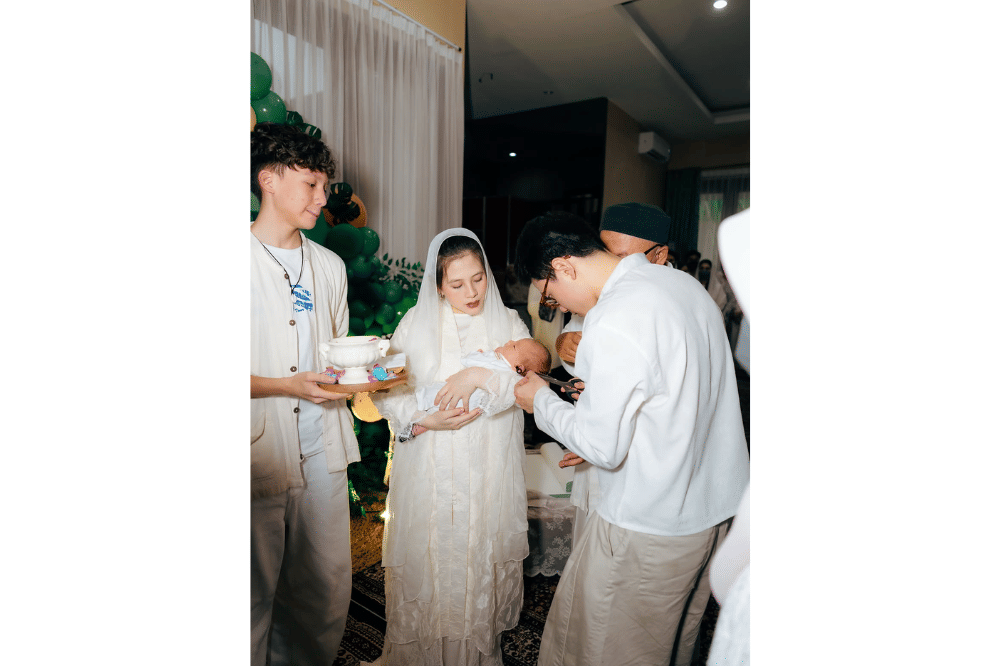 Foto akikah Benjiro Nayel Ali anak Adhisty Zara