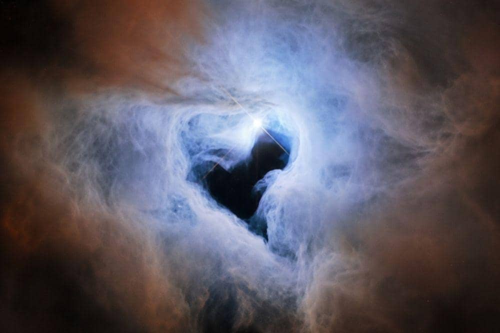 Mengenal 3 Fenomena Langit Unik, dari Nebula Hati hingga Galaksi
