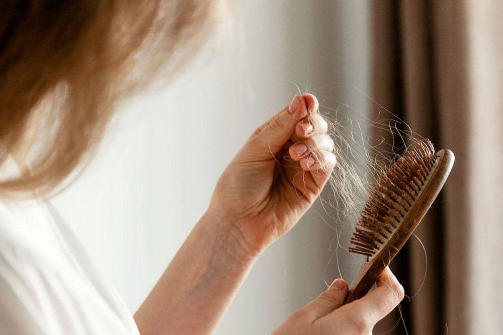 Kenapa Rambut Bisa Rontok Parah saat Hamil? Ini Penyebabnya