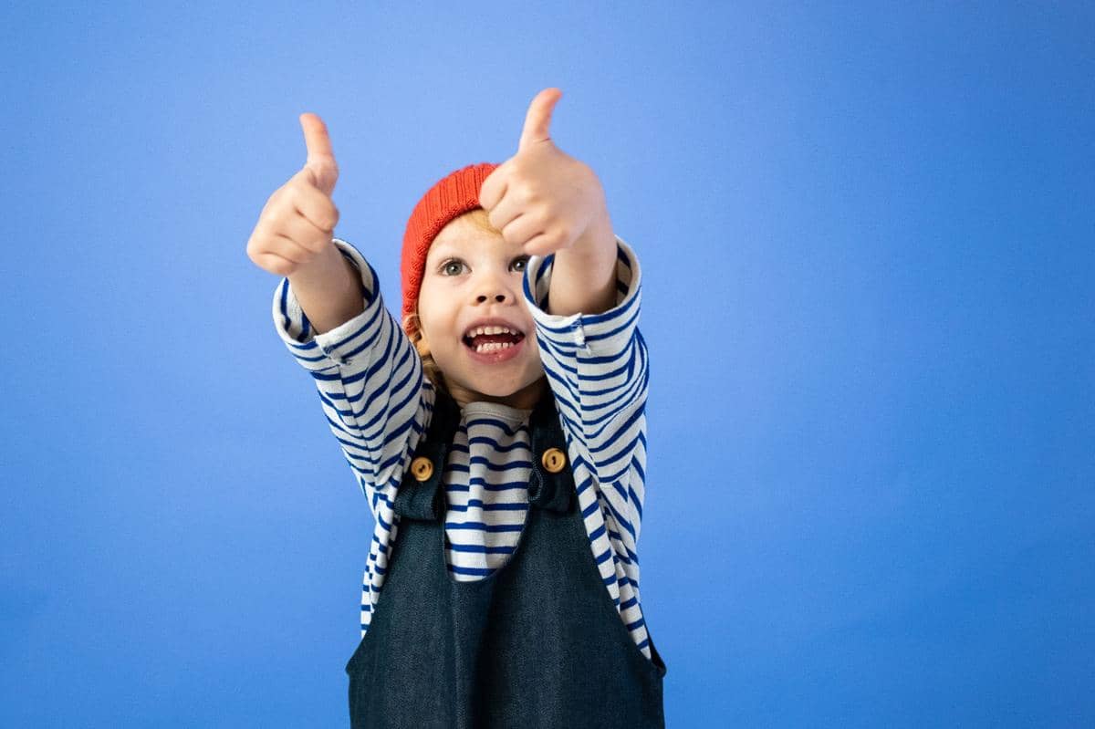 Cara melatih komunikasi anak 5 tahun dengan mengenalkan emosi yang dirasakan