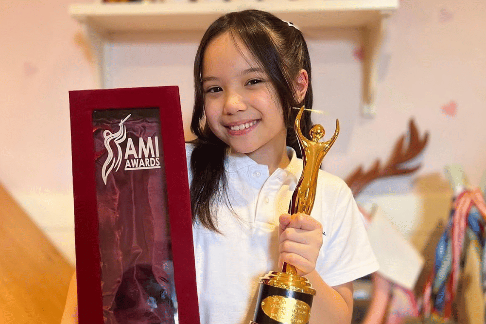 Gempita Nora Marten raih penghargaan di AMI Awards