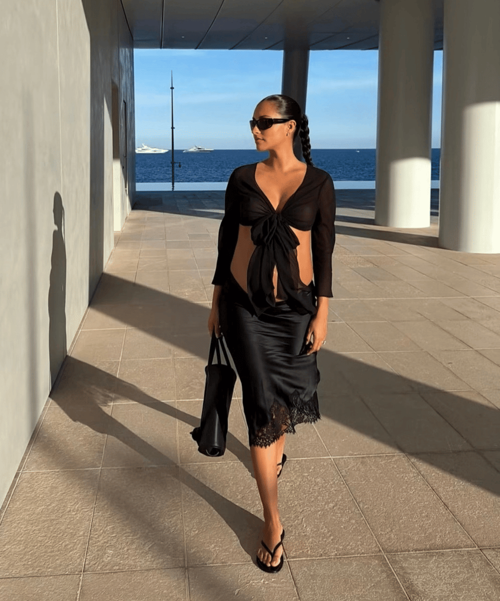 ⁠⁠Alexandra Leclerc Tetap Elegan saat Hamil (2)