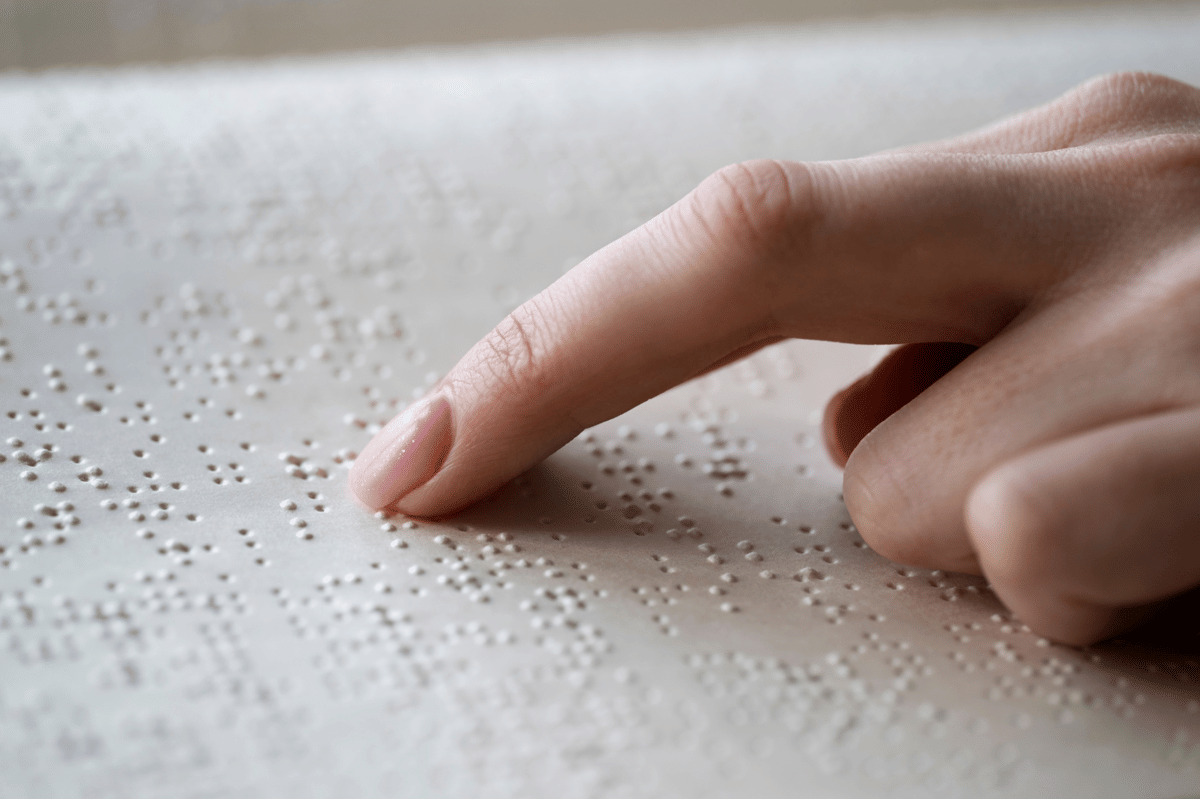 Pemerintah Resmi Rilis Panduan Kesehatan Reproduksi Braille (4)