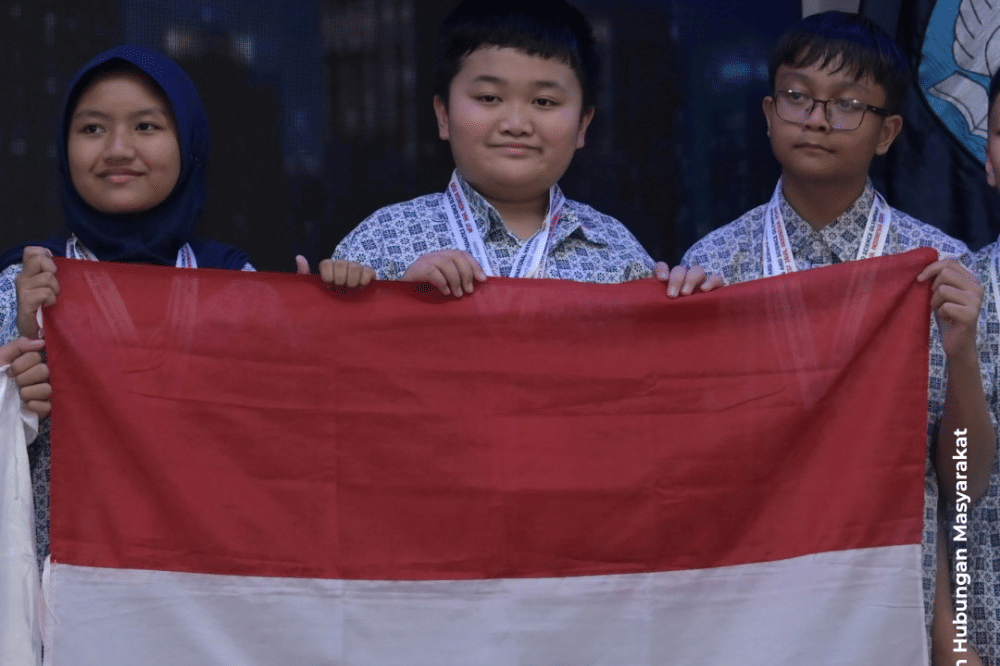 Siswa Indonesia meraih medali di ajang IMSO 2026