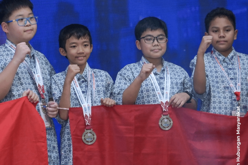 Siswa Indonesia meraih medali di ajang IMSO 2026