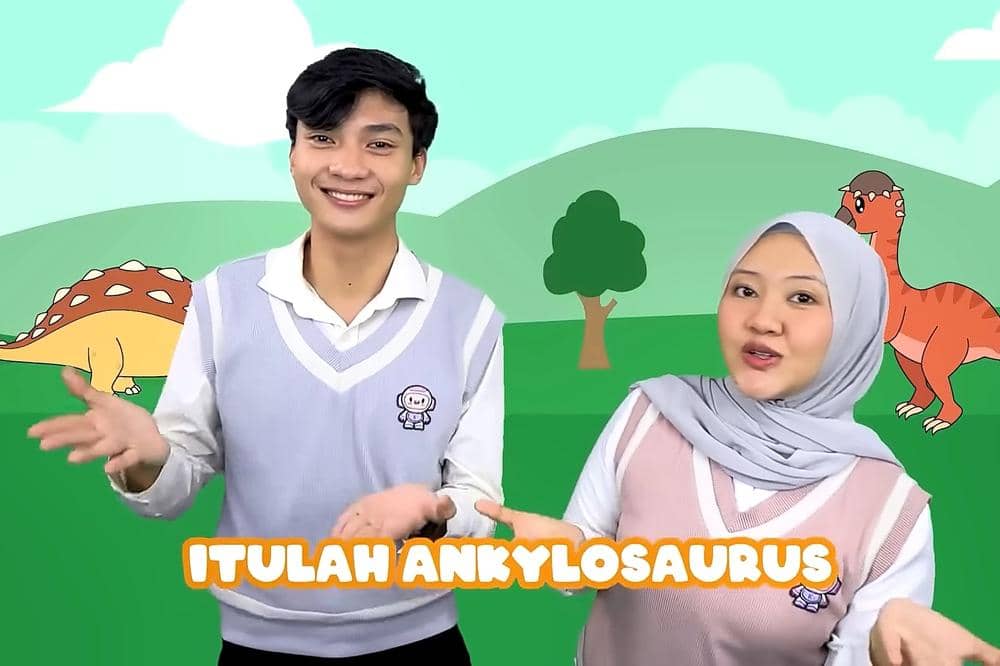 Lirik Lagu '2 Dino Kuat' Kinderflix 2