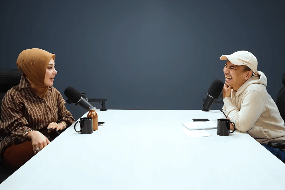 Syahrini Cerita Momen Minta Izin untuk Hadir ke Podcast Raditya Dika