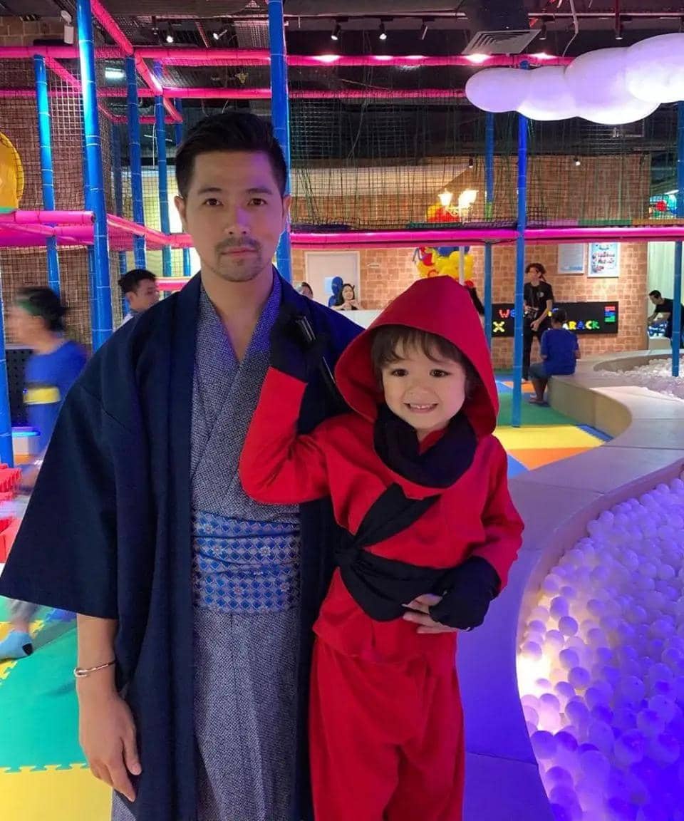 Foto Akrab El Barack dan Erick Iskandar dari Kecil 4.jpg