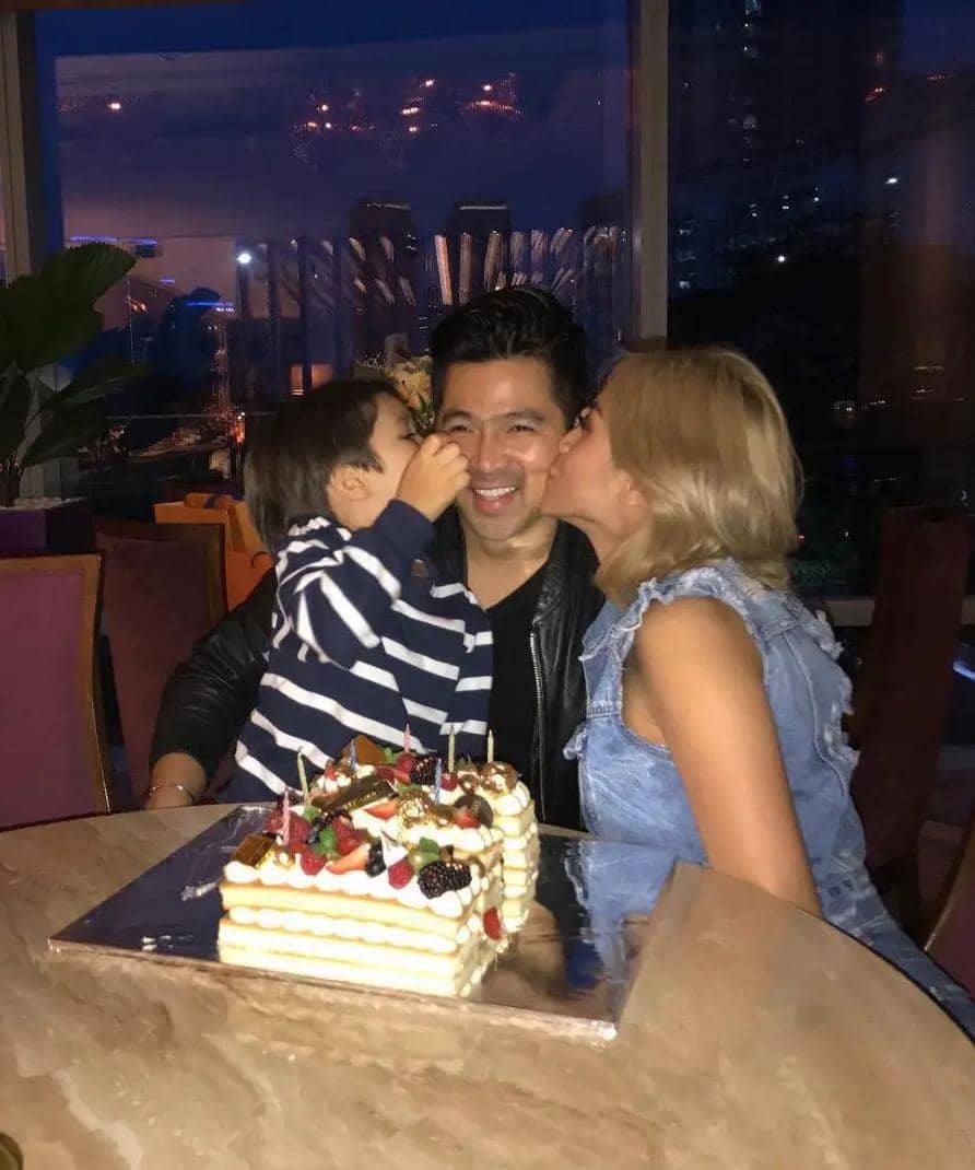 Foto Akrab El Barack dan Erick Iskandar dari Kecil 7.jpg