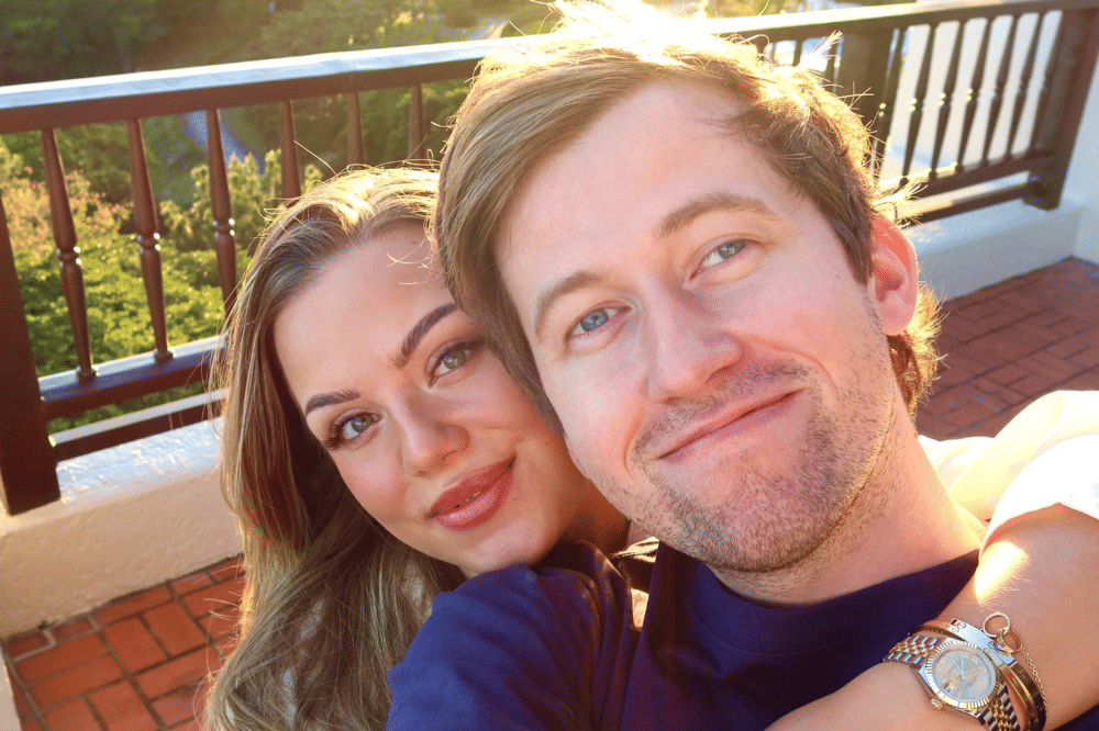 Foto Alan Walker dan Viivi 3