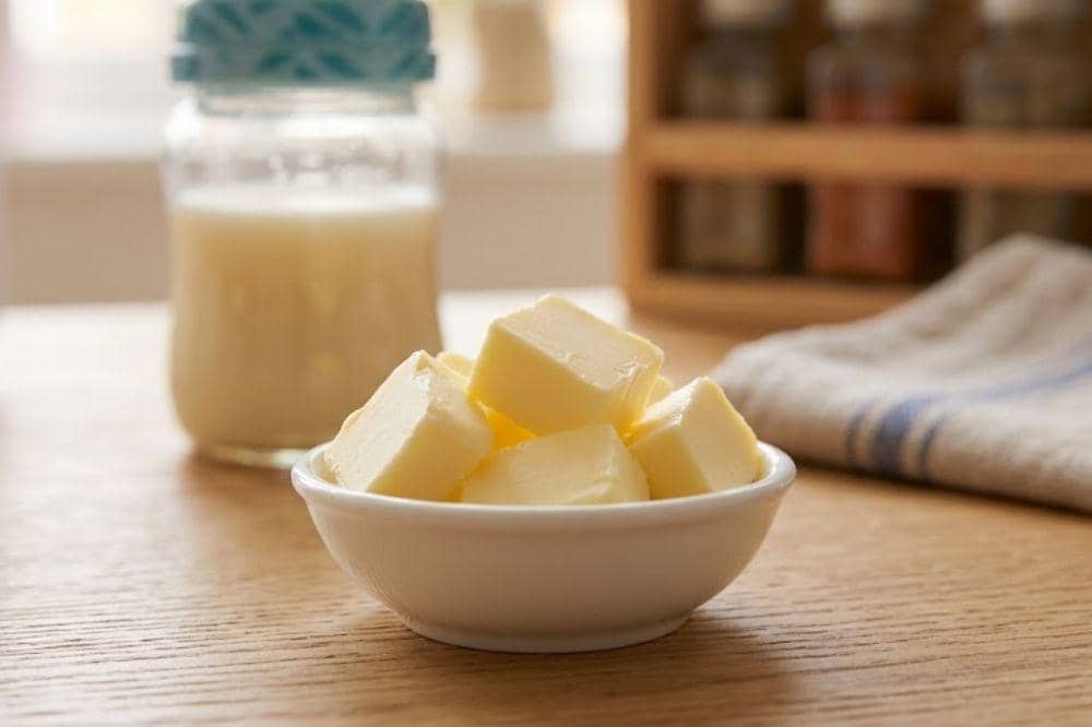 Berat badan bayi susah naik, bolehkah ASI ditambah butter?