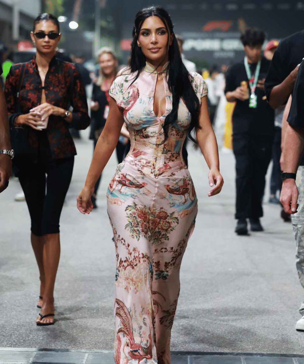 Penampilan Kim Kardashian di F1 Singapore GP (2)