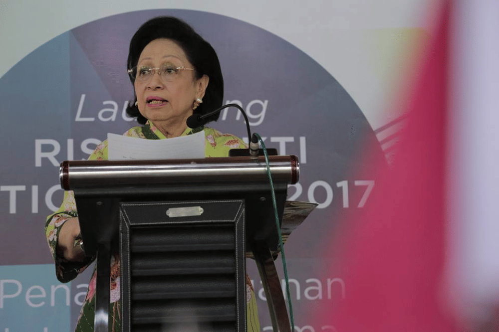 Memulai usaha dari rumah sang papa