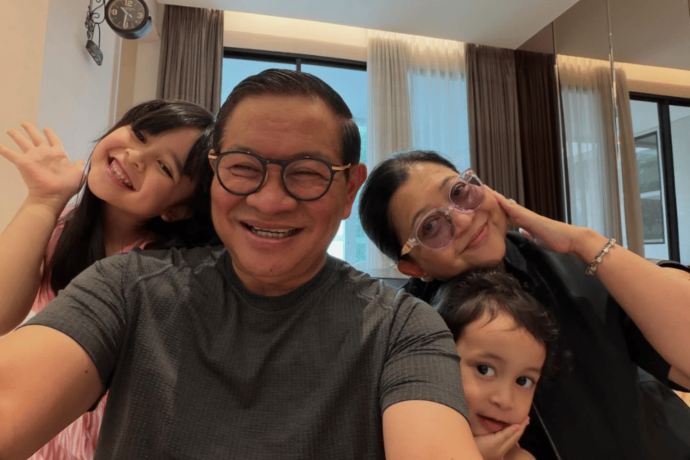 Bu Hani bertemu Pak Pramono Anung saat sama-sama berkuliah di UGM