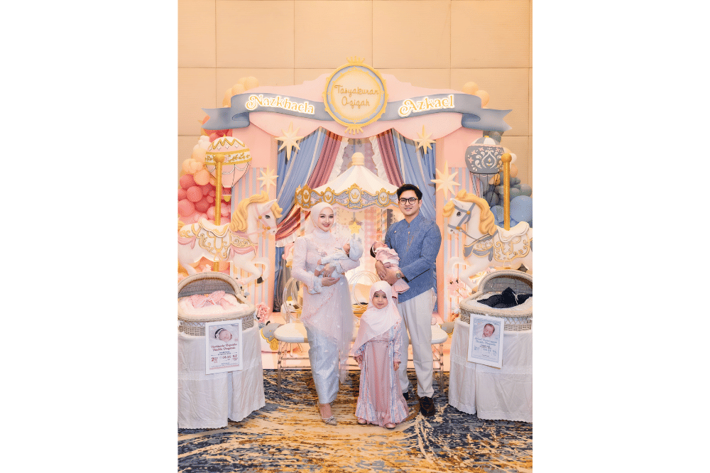 Momen akikah anak kembar Nanda Arsyinta