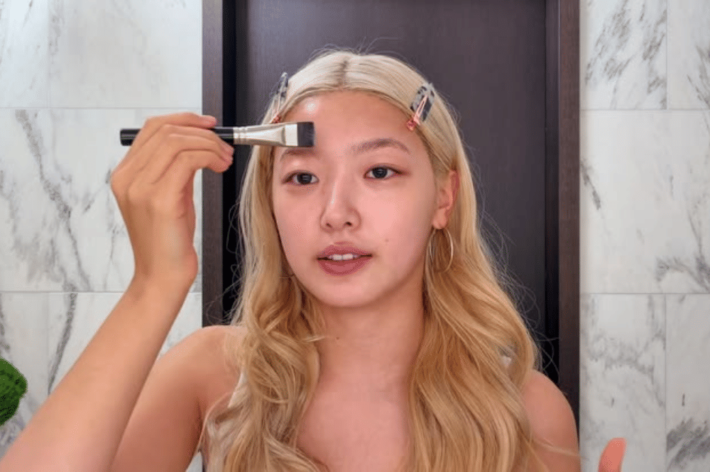 Menggunakan Primer Jika Ingin Makeup Stay