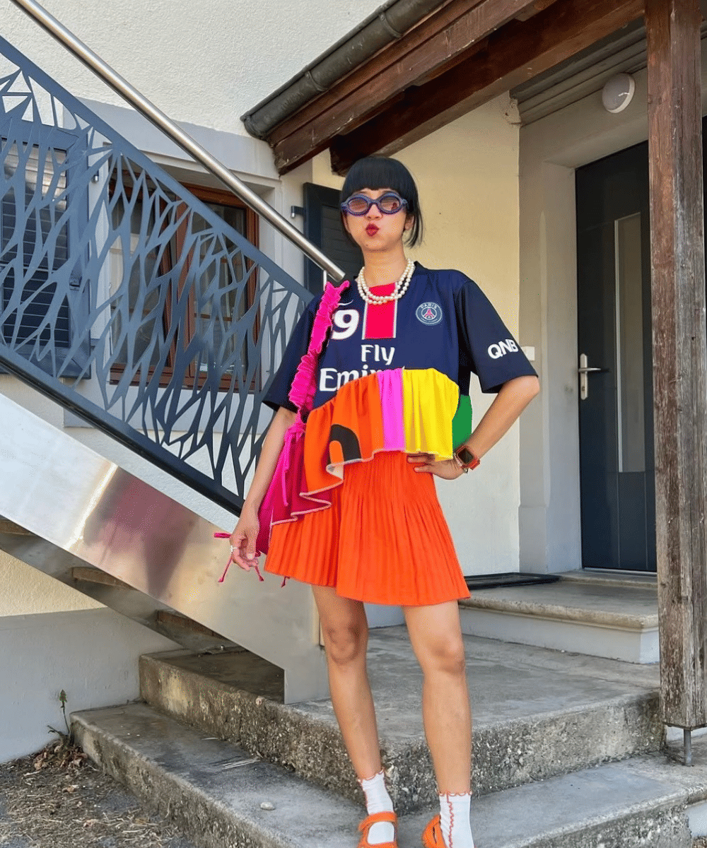 Diana Rikasari Sulap Jersey Bola Jadi Karya Fashion Baru (3)