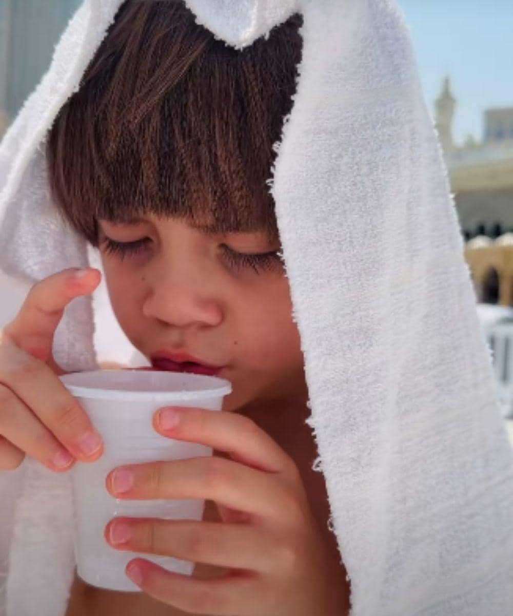 Cio dan Koa sempat minum air Zamzam