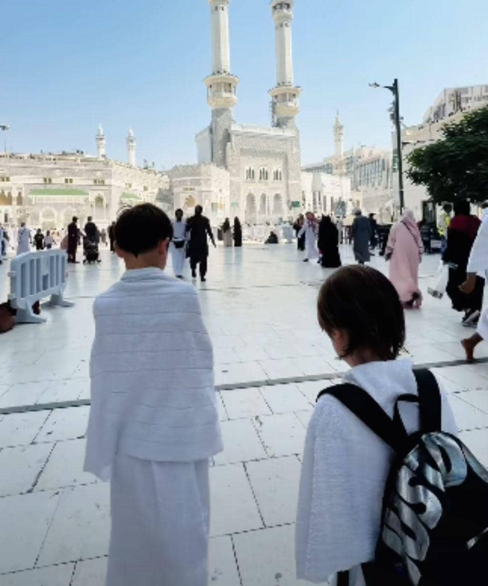 Cio dan Koa bersiap menuju area Masjidil Haram