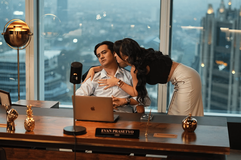 Kisah Perselingkuhan dalam Series Main Belakang 2