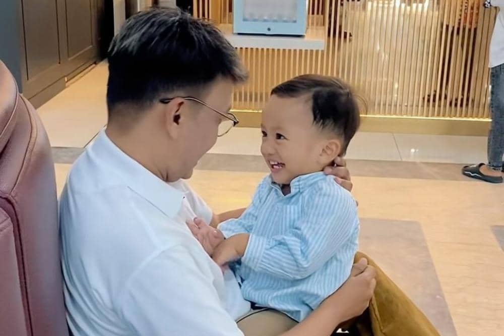 5 Alasan Ruben Onsu Mengadopsi Thayaka 5