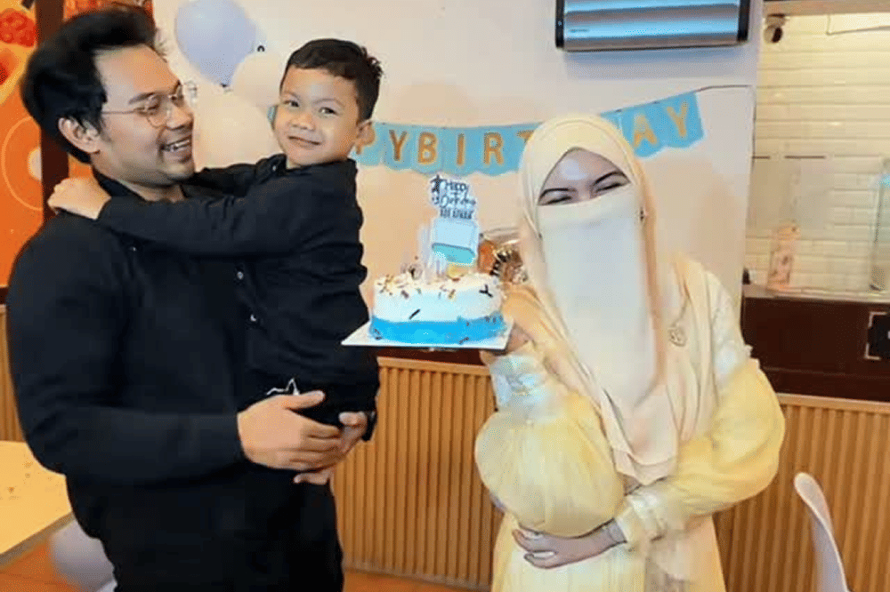Wardatina Mawa Rayakan Ulang Tahun Anak Bersama Insanul Fahmi