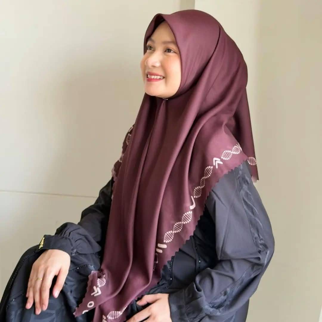 bahan hijab yang jatuh dan mudah dibentuk
